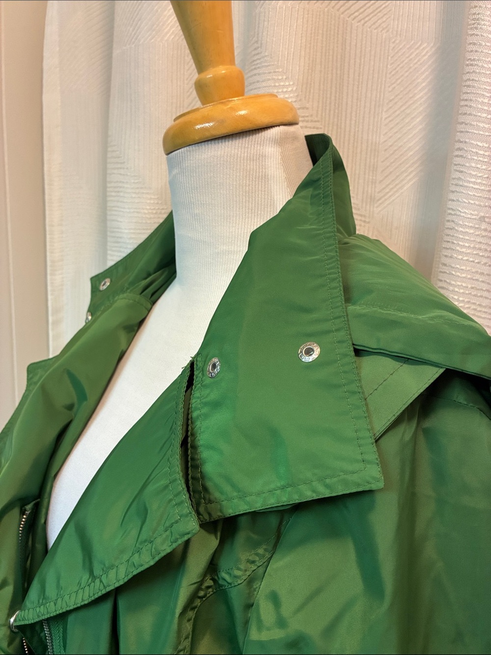 Michael Kors Green Lightweight Hooded Utility Jacket - Picture 2 of 9